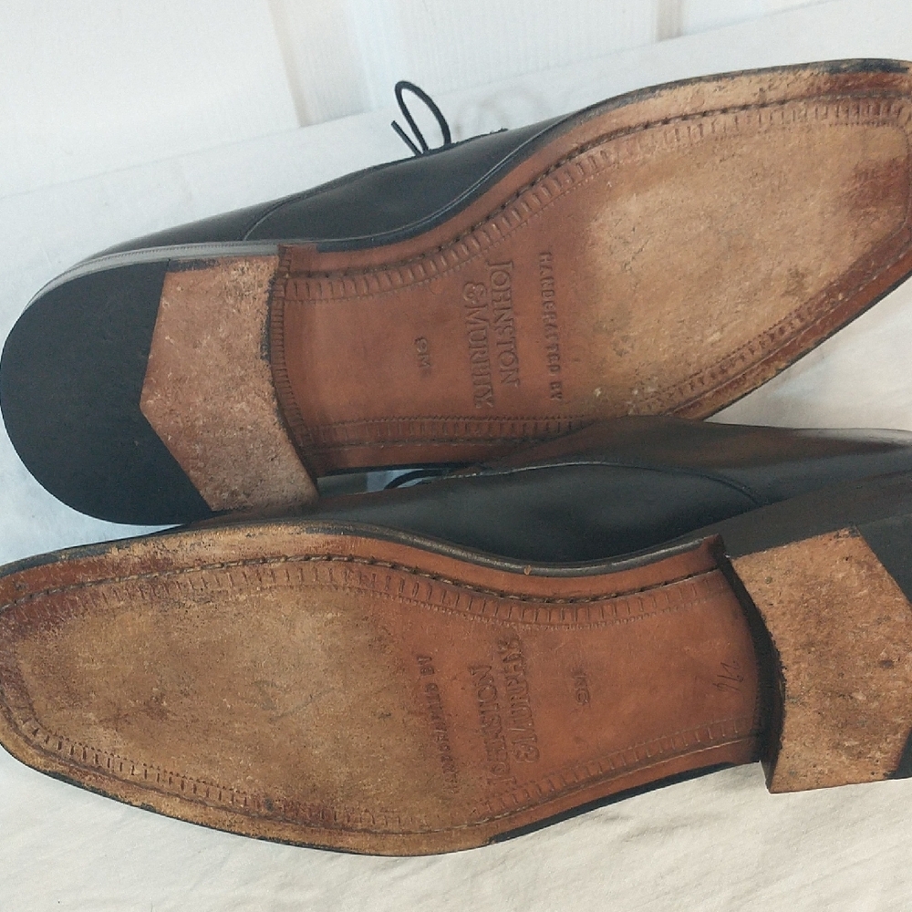 Johnston & Murphy Size 9 Black and White Leather Oxfords EUC. (H&J) - Picture 7 of 10